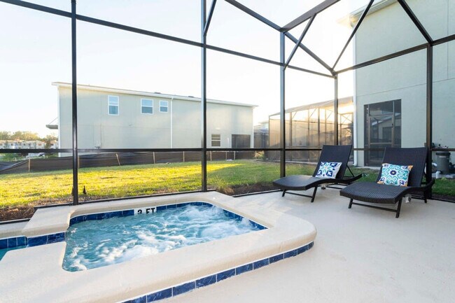 Building Photo - 4319 Scene Ln