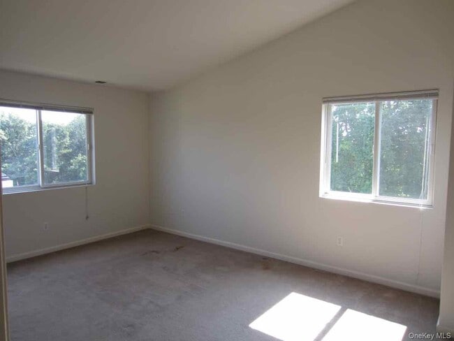 Building Photo - 1008 Eagles Ridge Rd