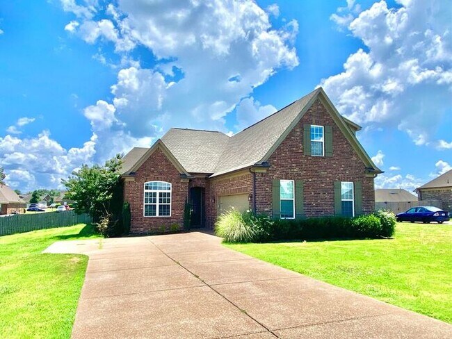 Building Photo - Now Leasing A 4-Bedroom 2 Bath Home In Olive Branch.