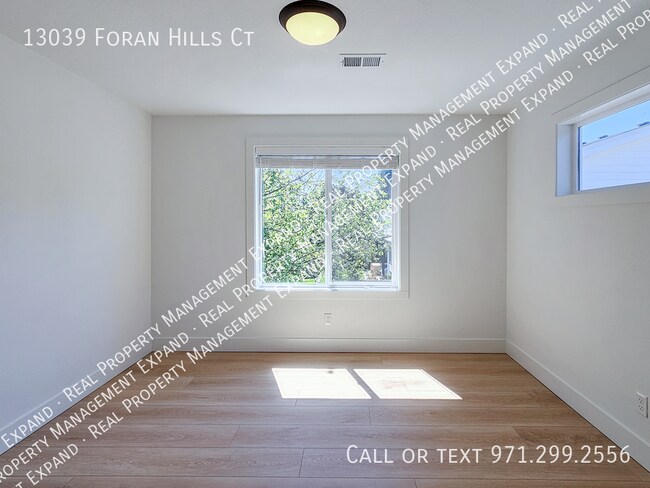 Building Photo - 13039 SW Foran Hills Ct