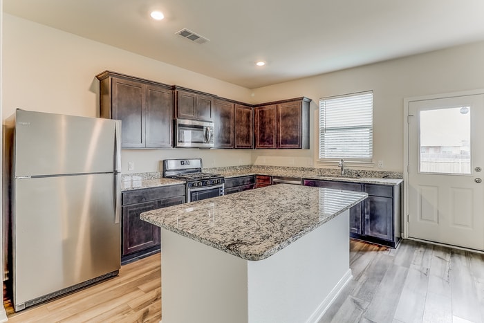 Building Photo - 240 Micah Ln