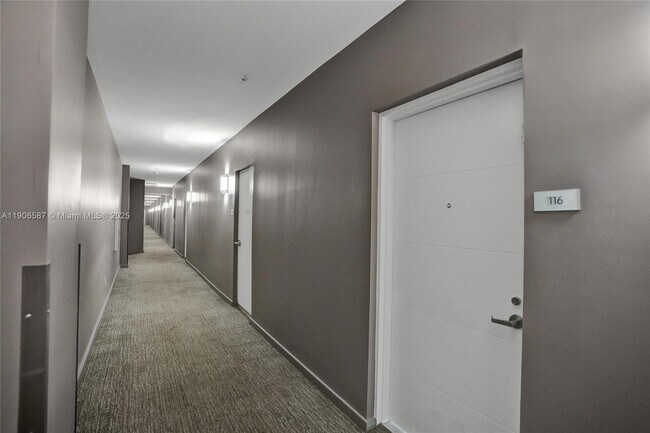 Building Photo - 400 Sunny Isles Blvd