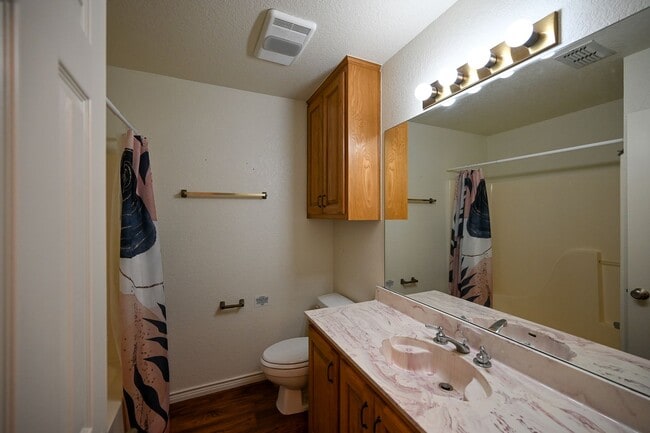 Building Photo - 3 Bed 2 Bath SFR in Decatur