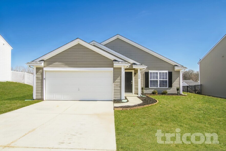 Primary Photo - 1528 April Knoll Ct