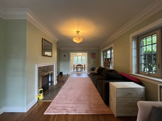 Building Photo - Charming Cottage Home with Timeless Character, Hardwood Floors, Flexible Living Spaces, and Expan...