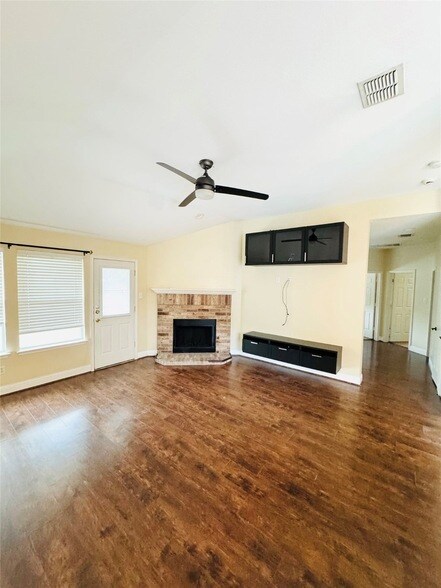 Building Photo - 1111 Mount Olive Ln