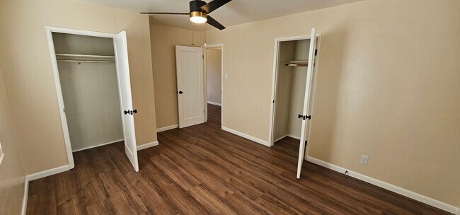 Building Photo - For Rent 2 Bedroom 1 Bathroom 1 Car Garage