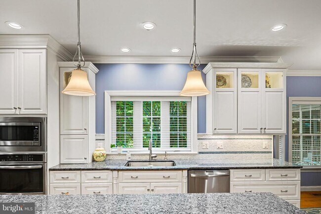 Building Photo - 3689 N Carolina Ave