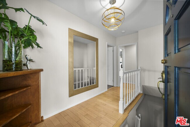 Building Photo - 2377 N Beverly Glen Blvd