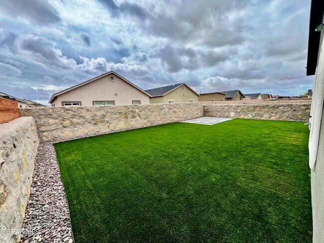 Building Photo - 5024 Margarita Talamantes
