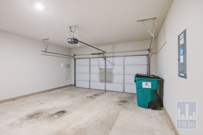 Building Photo - 11513 Copperstone Ave