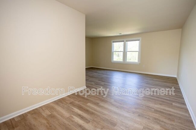 Building Photo - 10270 Cub Run Ct