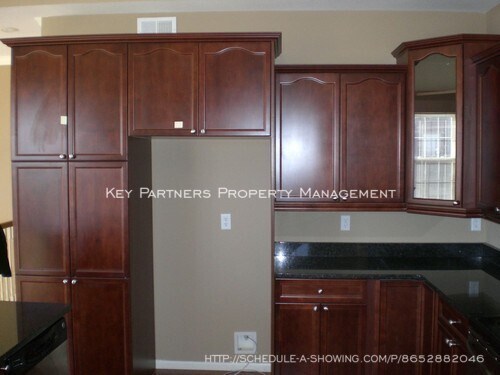 Building Photo - 15816 Conser - Cute Townhouse in Blue Valley!