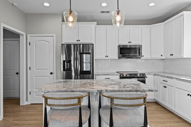 Building Photo - 2681 Rockaway Pl