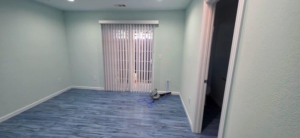 Building Photo - 32944 Bluebird Loop