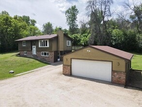 Building Photo - 1396 Military Rd