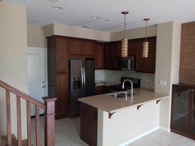 Primary Photo - 44017 Arcadia Ct