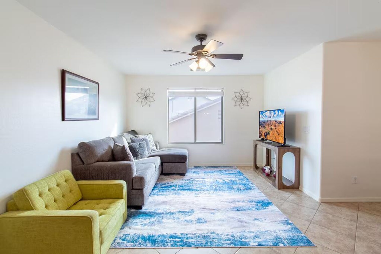 Building Photo - 1859 N Desert Willow St