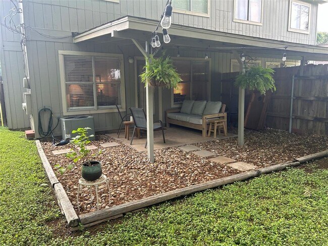 Building Photo - 13204 Saxby Ct