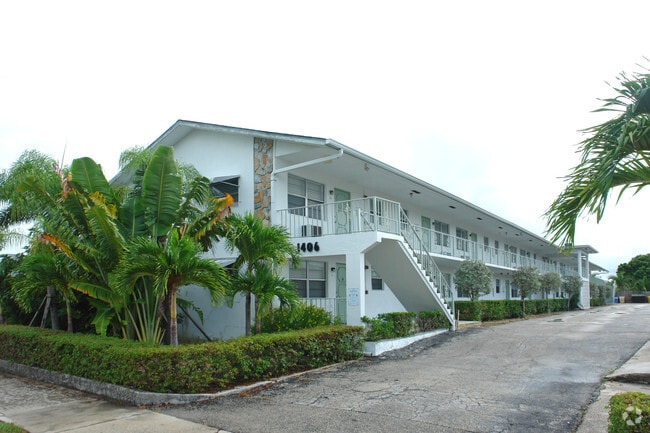 Primary Photo - 1406 Barton Rd