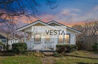 Building Photo - 114 Richmond Ave