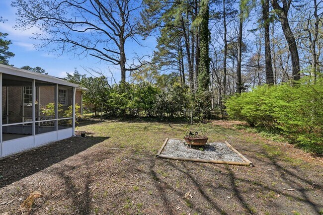 Building Photo - 3 Bedroom 1.5 bath home in hampton