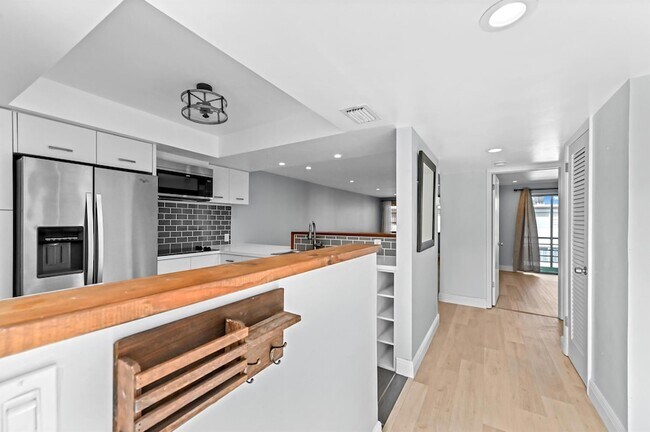 Building Photo - 4500 N Flagler Dr