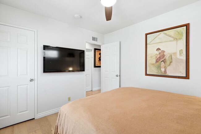 Building Photo - 4 Bed | 2 Bath | Pool & Spa | RV Access | Newbury Park