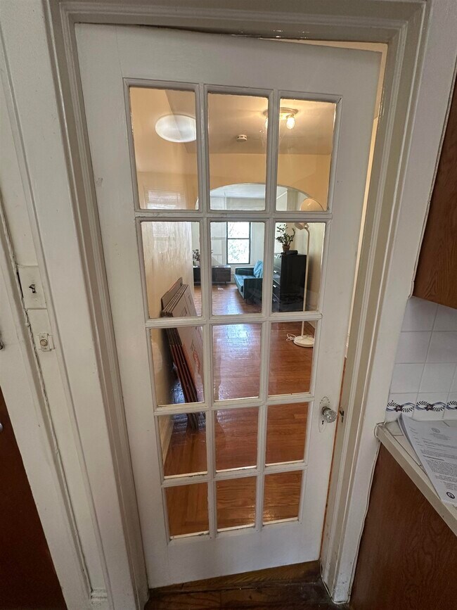 Building Photo - 267 8th St