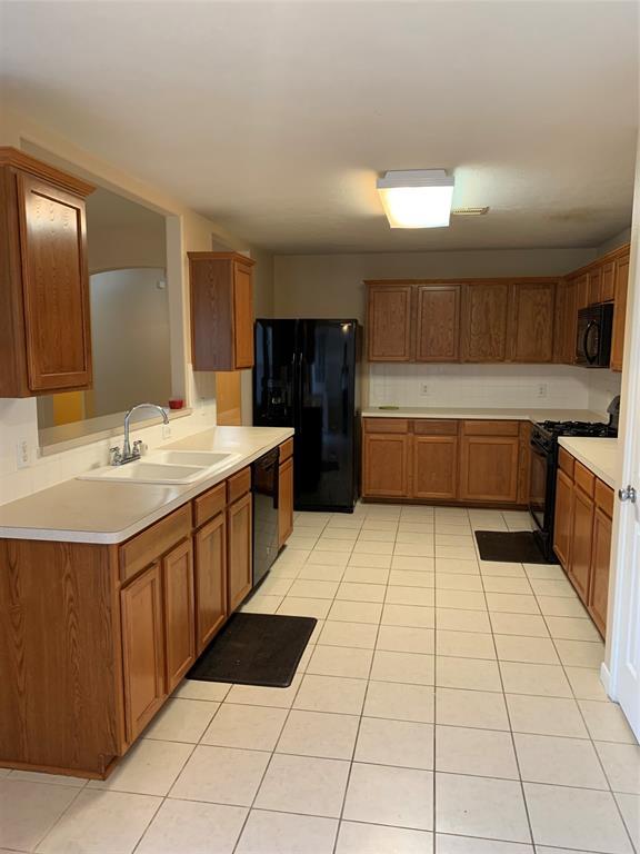 Building Photo - 5429 Lilac Grove Ln