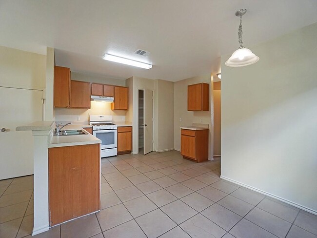 Building Photo - 11404 Briarcreek Loop