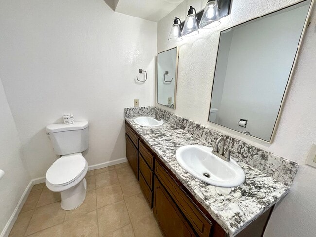 Building Photo - Newly Remodeled 3 Bedroom Home off of Hancock Rd!