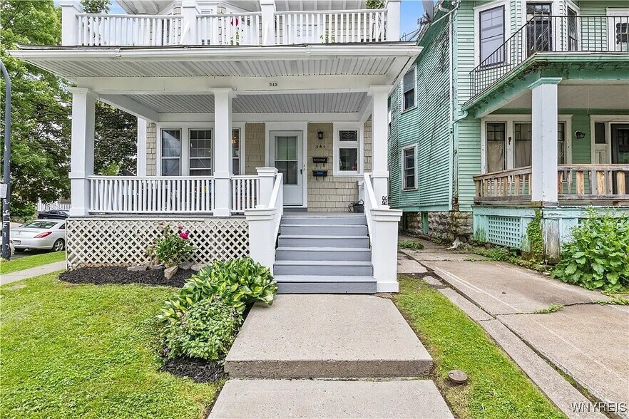 Building Photo - 343 Baynes St