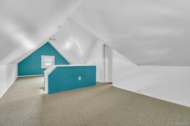 Building Photo - 76 Green St