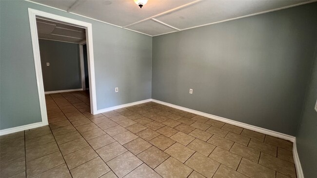 Building Photo - 25128 Faraway Ln