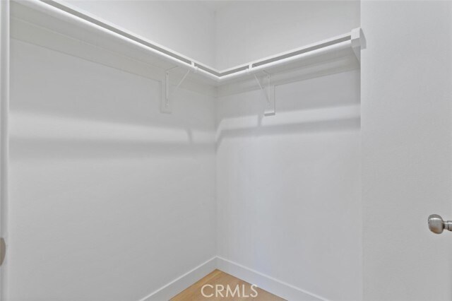 Building Photo - 709 W 80th St