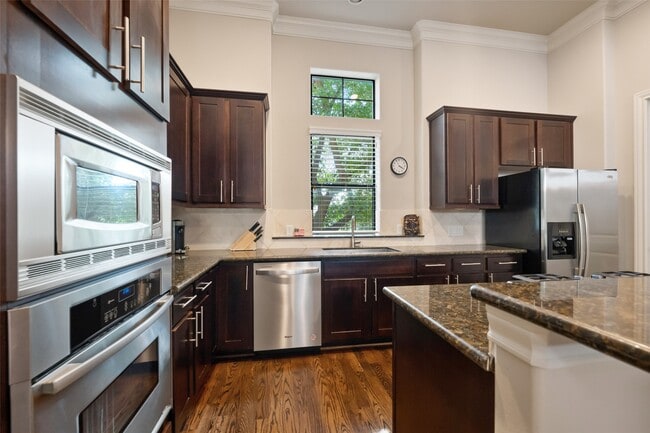 Building Photo - 1629 Upland Lakes