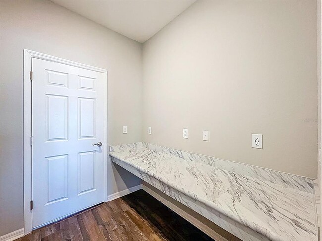 Building Photo - 1121 Mountain Flower Ln