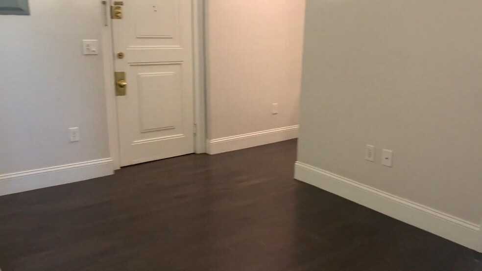 Building Photo - 81 Westland Ave