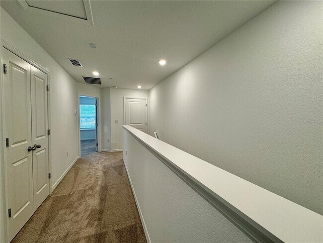 Building Photo - 4569 ORCHARD VIEW Aly