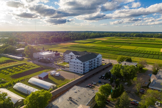 Building Photo - The Hendrickson