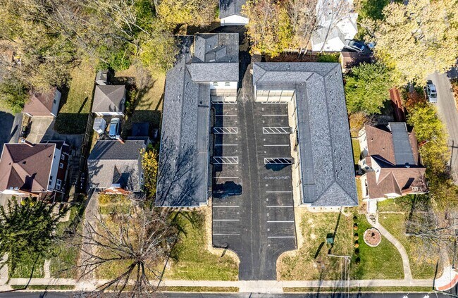 Building Photo - Ravines Apartments - Modern 1-Bedroom  Apa...