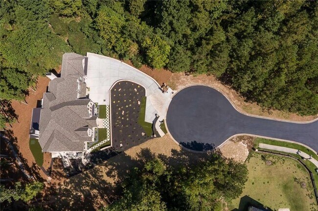 Building Photo - 402 Timberview Trail