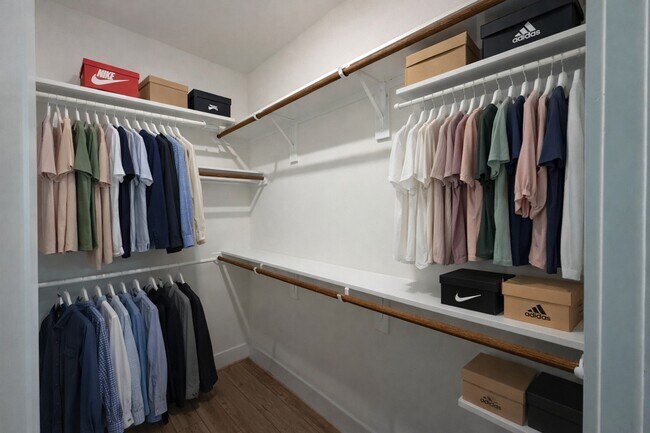 Building Photo - 5922 Cebra St