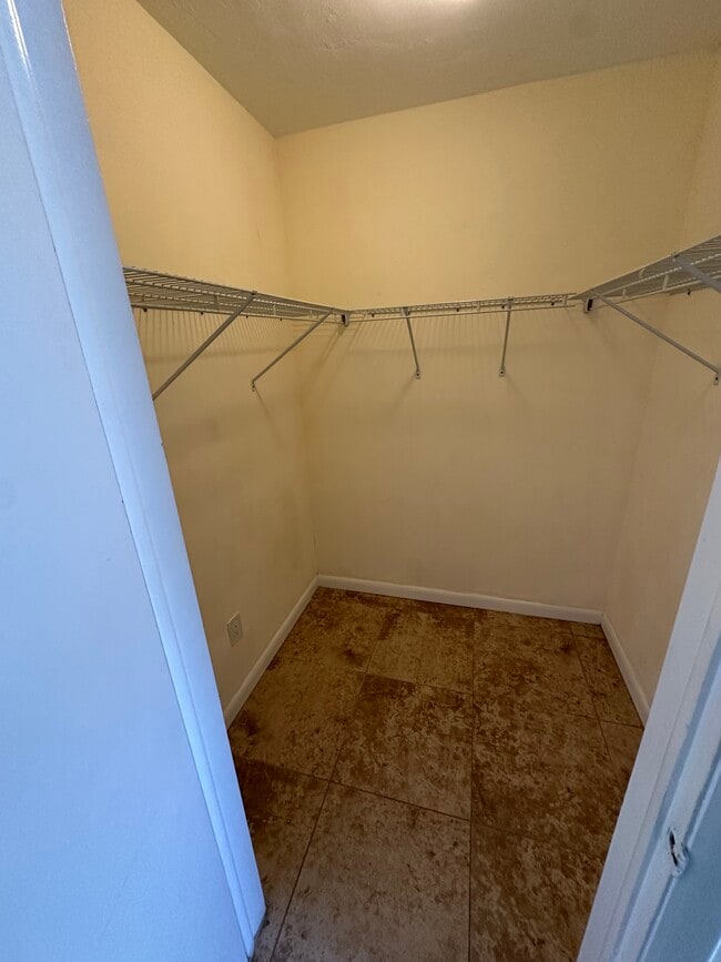 Building Photo - 22 SW 5th St