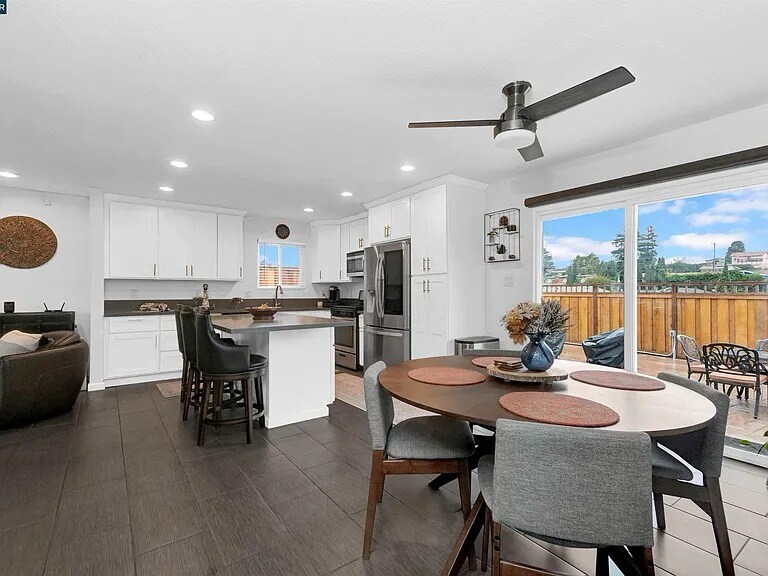 Building Photo - 2697 Limerick Rd