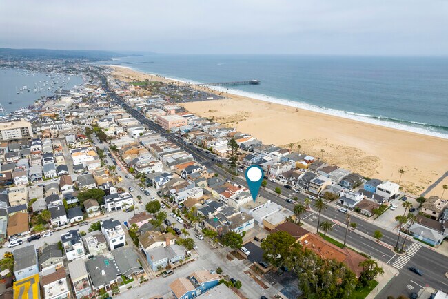 Building Photo - 116 E Balboa Blvd