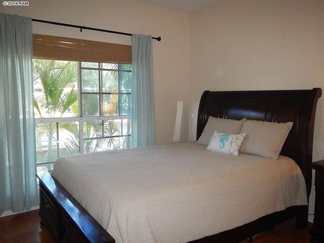 Building Photo - Keonekai Villages upstairs 2 bedroom, 1.5 bathroom unit, with 2 parking spaces