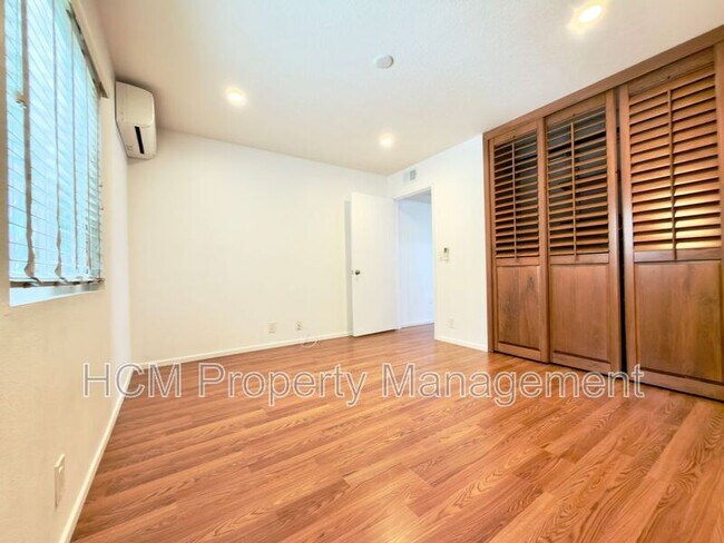 Building Photo - 16 Terrace Cir