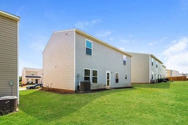 Building Photo - 950 Seay Rd